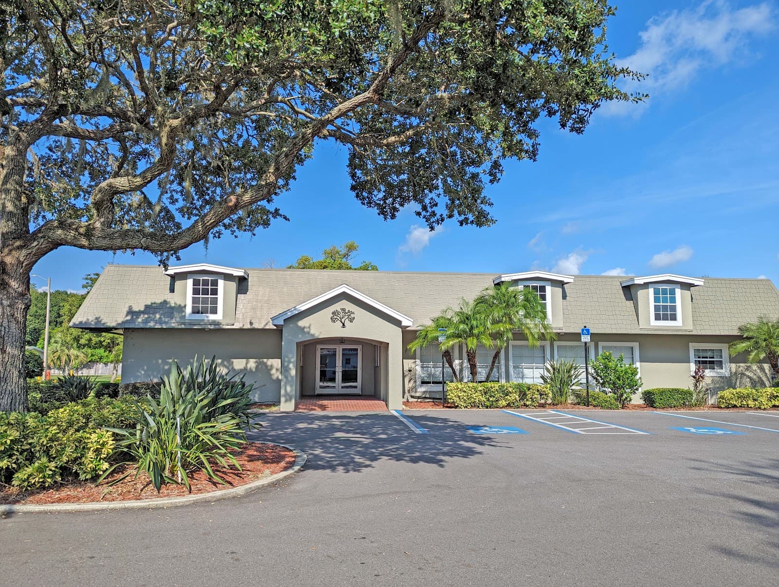 Winter Haven Oaks Retirement Community