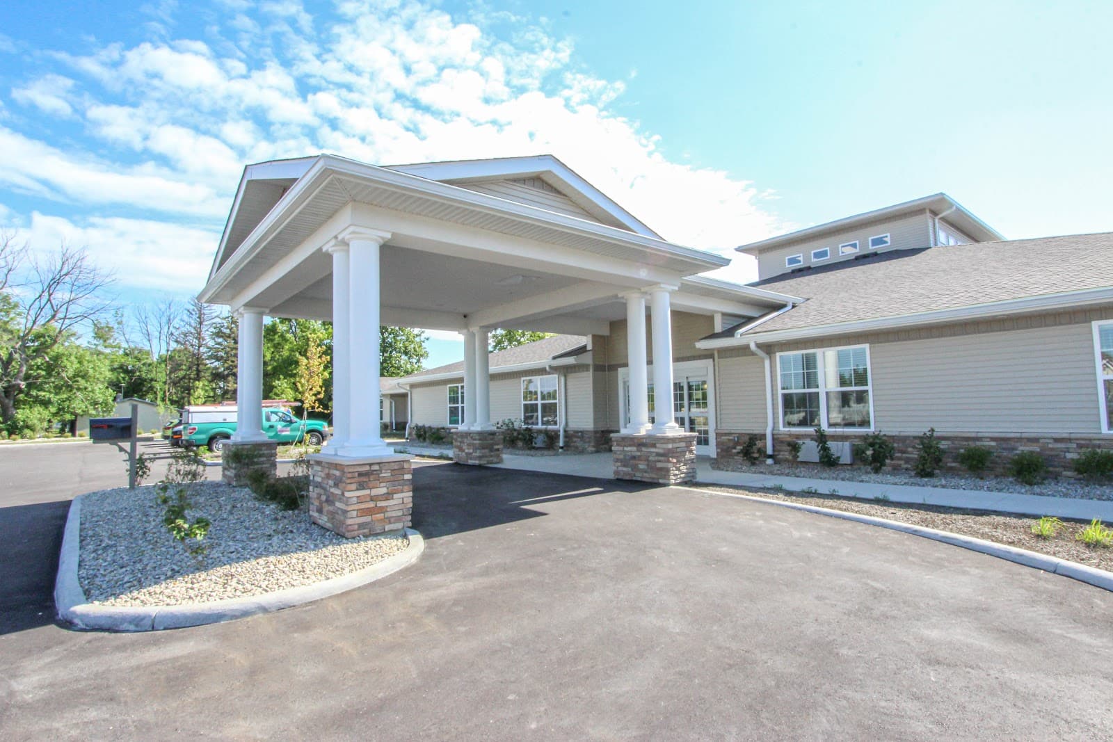 Lincolnshire Place - Memory Care & Assisted Living