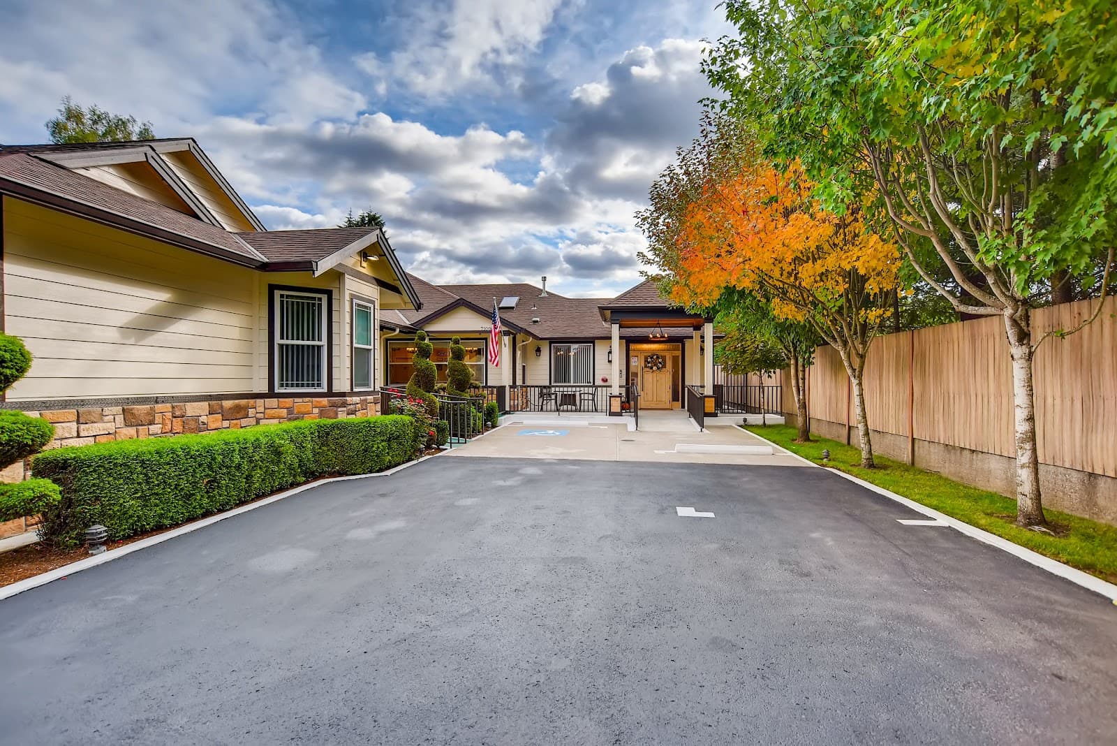 MapleView Manor | Memory Care Living