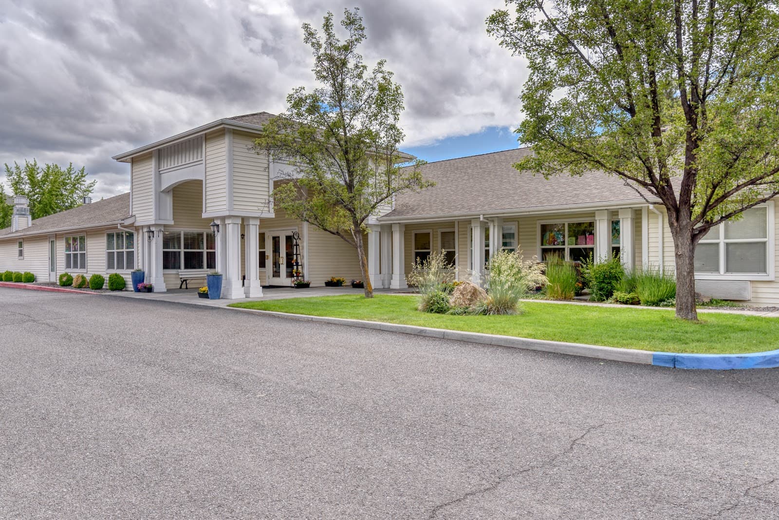 Awbrey Place Assisted Living and Memory Care