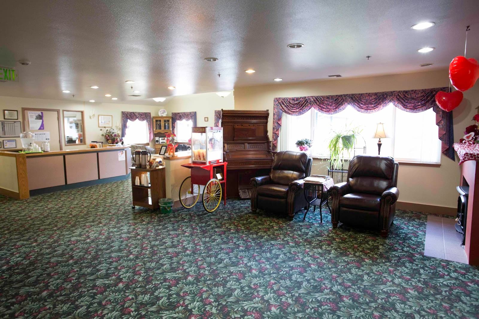 Willamette Manor