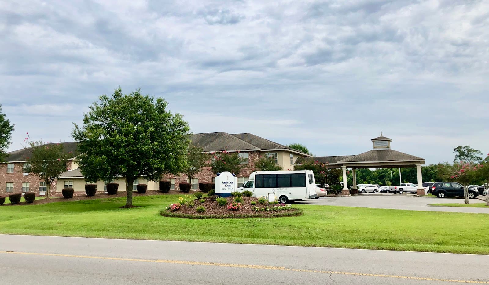 Assisted Living at Camelot of Broussard