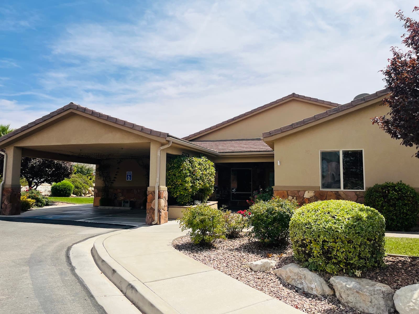 Oasis Senior Living - River Road