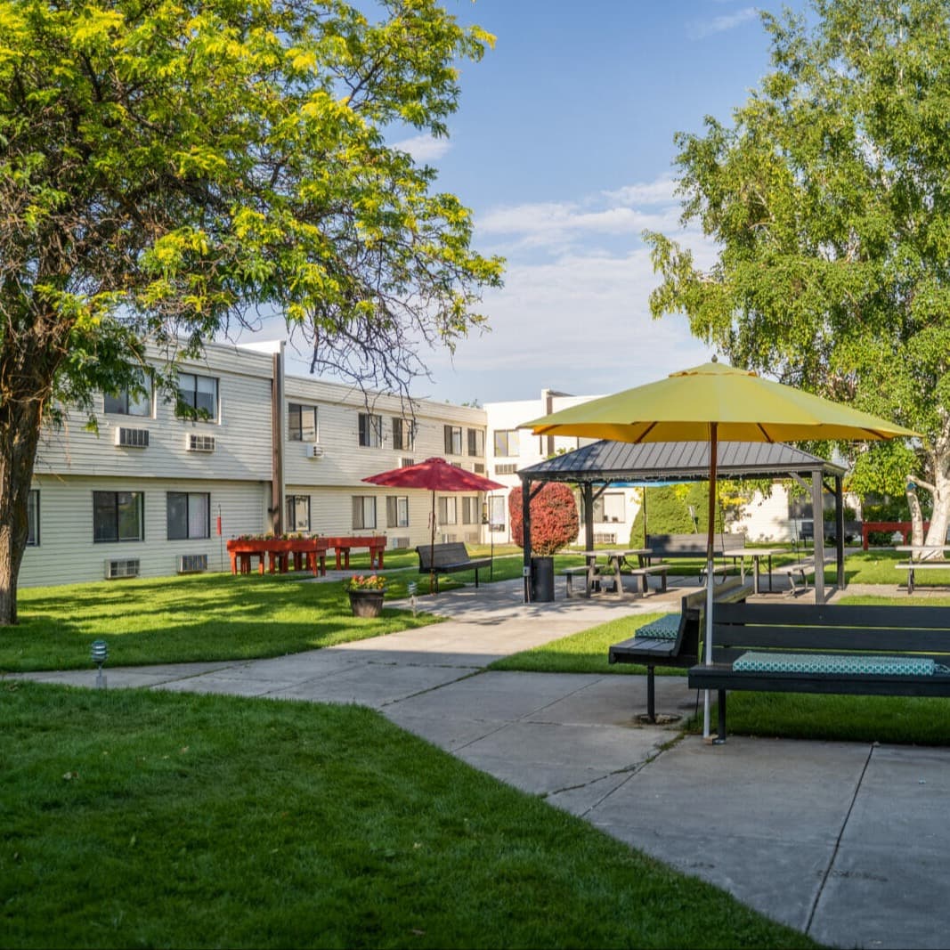 Lincoln Court Assisted & Senior Living