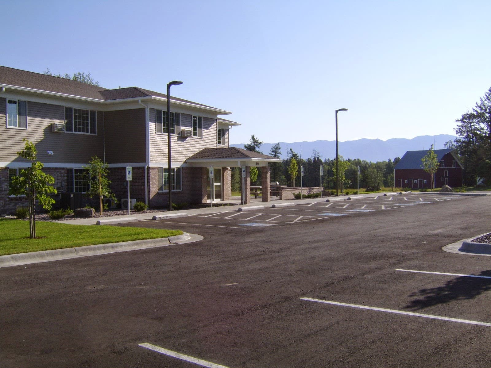 Van Ee Apartments - Affordable Senior Apartments