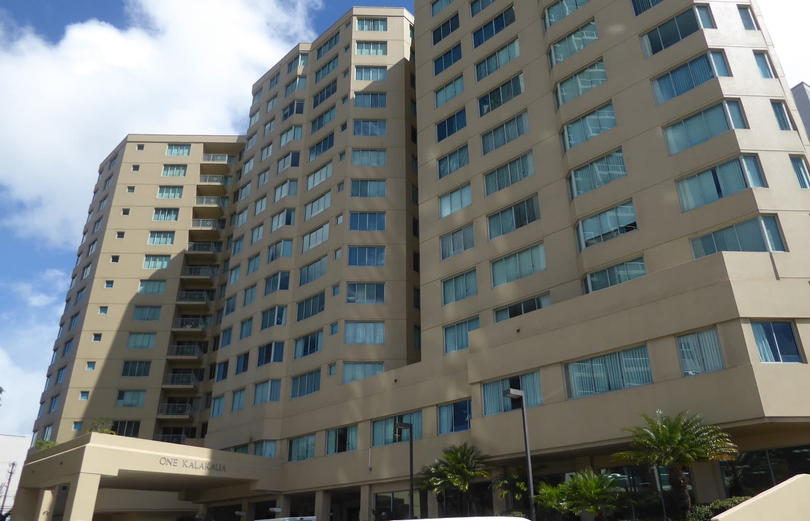 One Kalakaua Senior Living