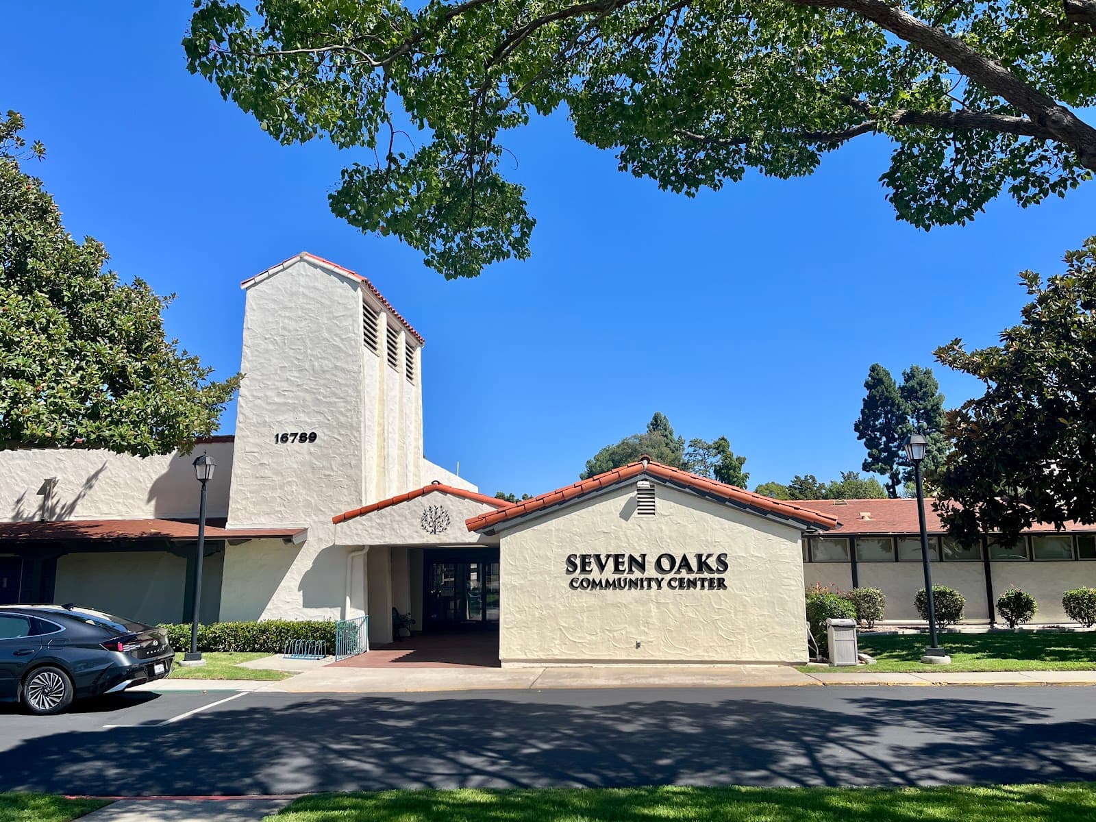 Seven Oaks Community Center Inc.