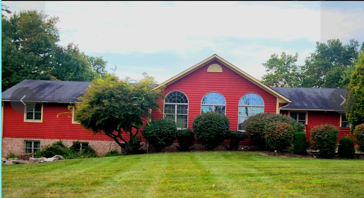 Home 2 Me — photo 1