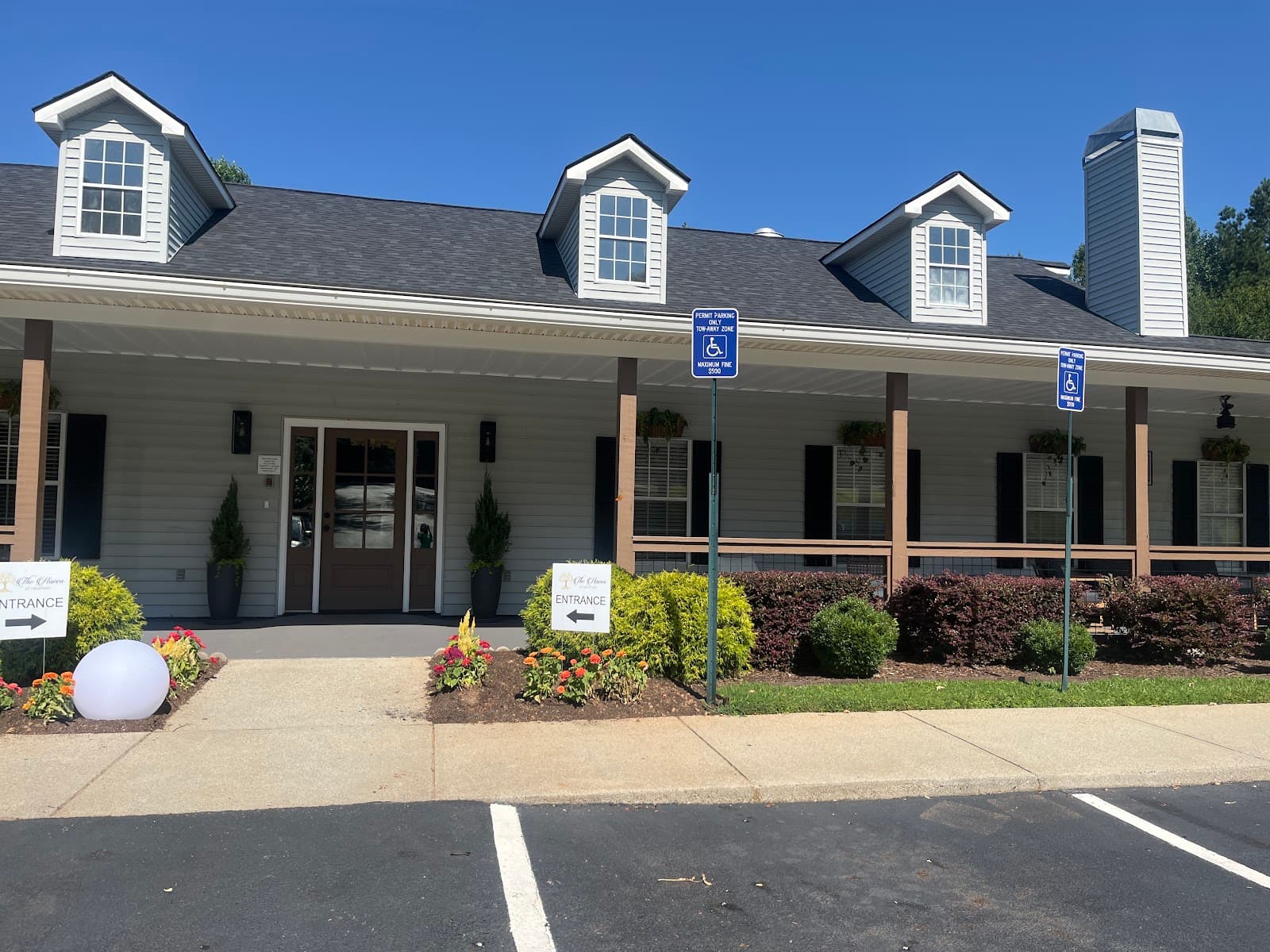 The Haven at Newnan || Assisted Living and Memory Care Senior Living Community