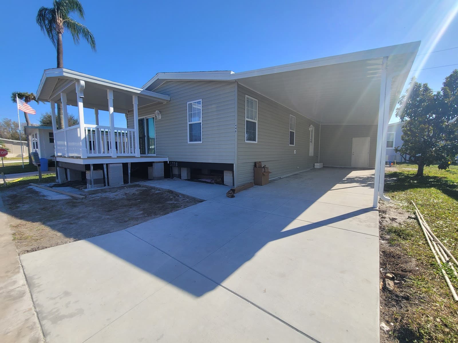 Sunset Palms Community