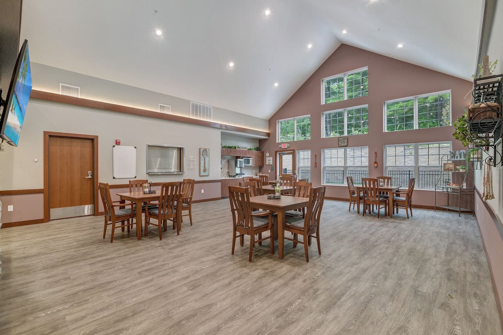 Suite Living Memory Care & Assisted Living of Spring Lake Park