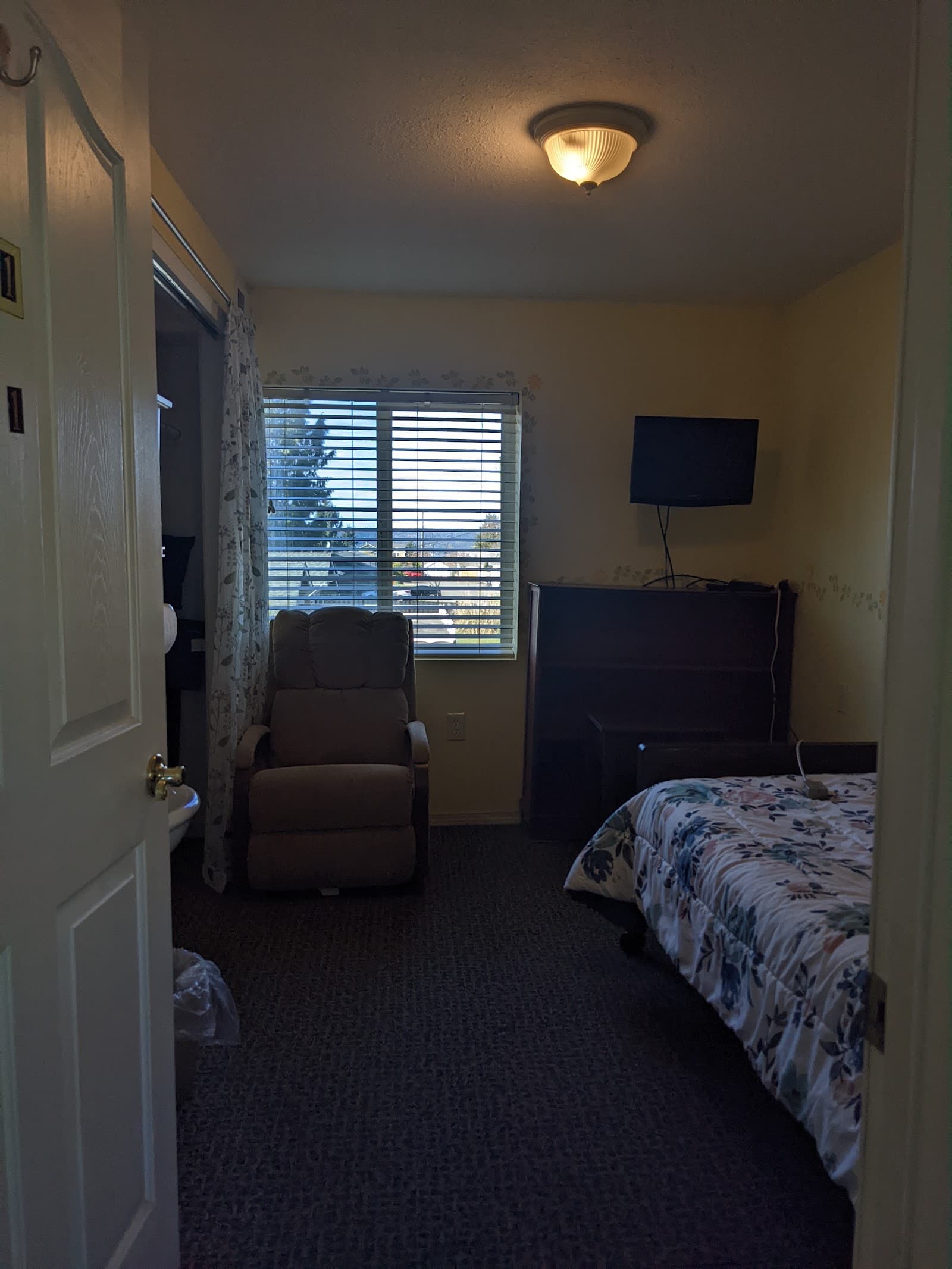 Living Life Care Home