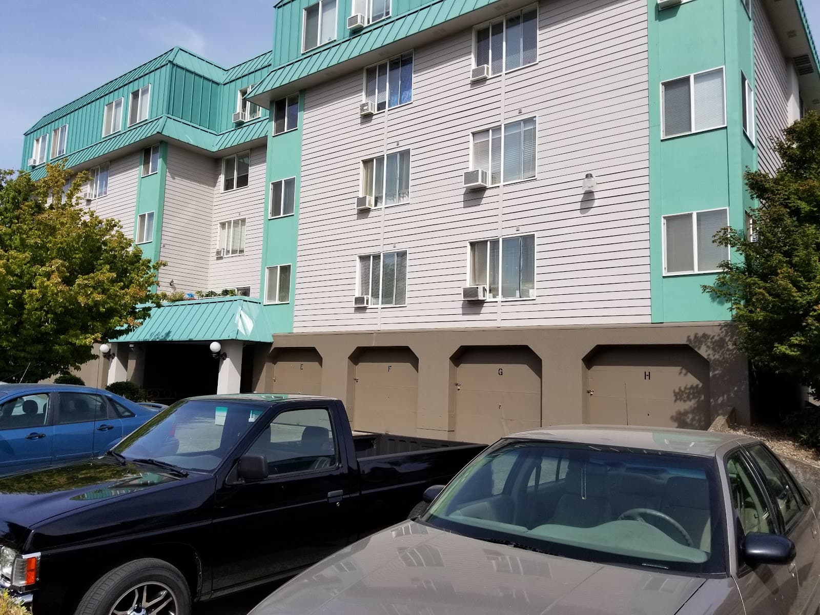 Hemlock Court