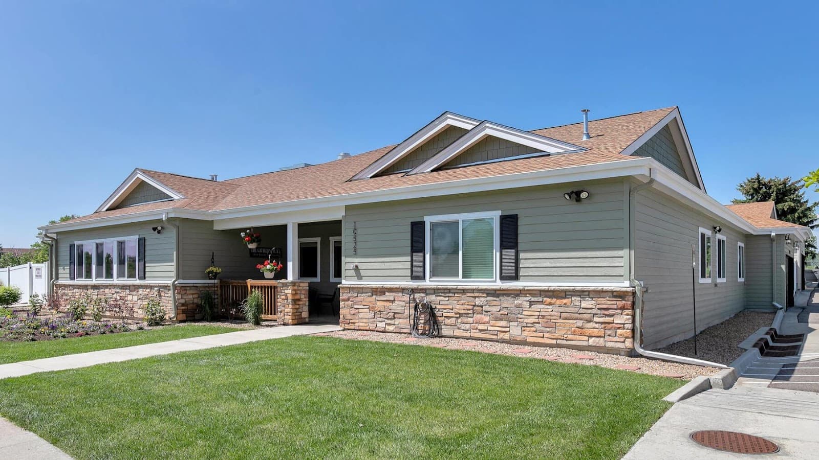 Gardens Care Senior Living - Thomas Park AL & Memory Care