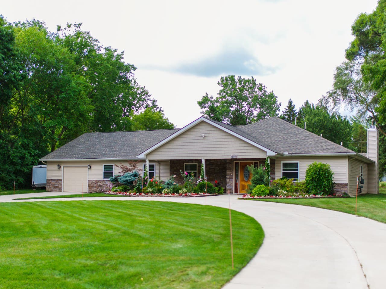 Orchard Manor | Senior Care in Farmington Hills MI