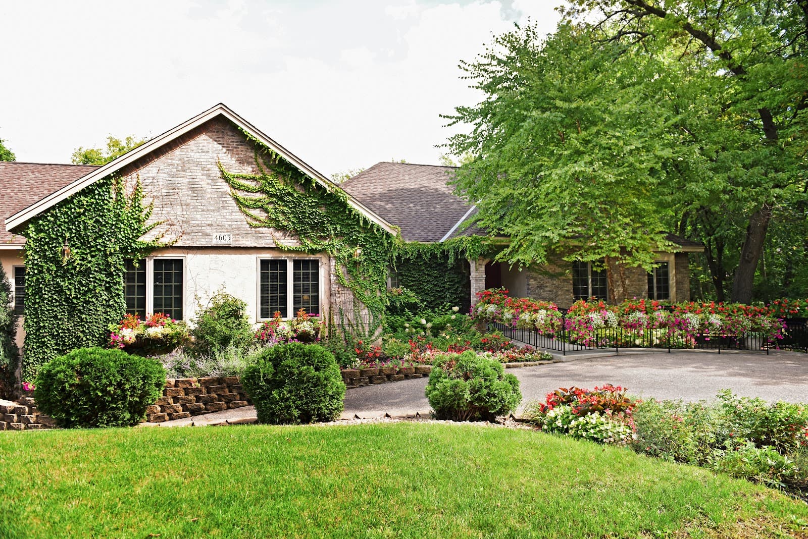 Gianna Homes Sursum Corda
