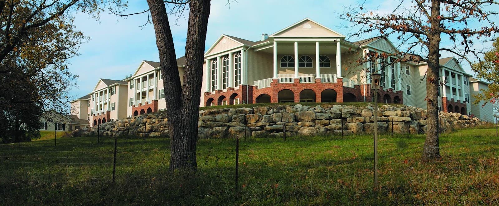 Oaks Retirement Community,The
