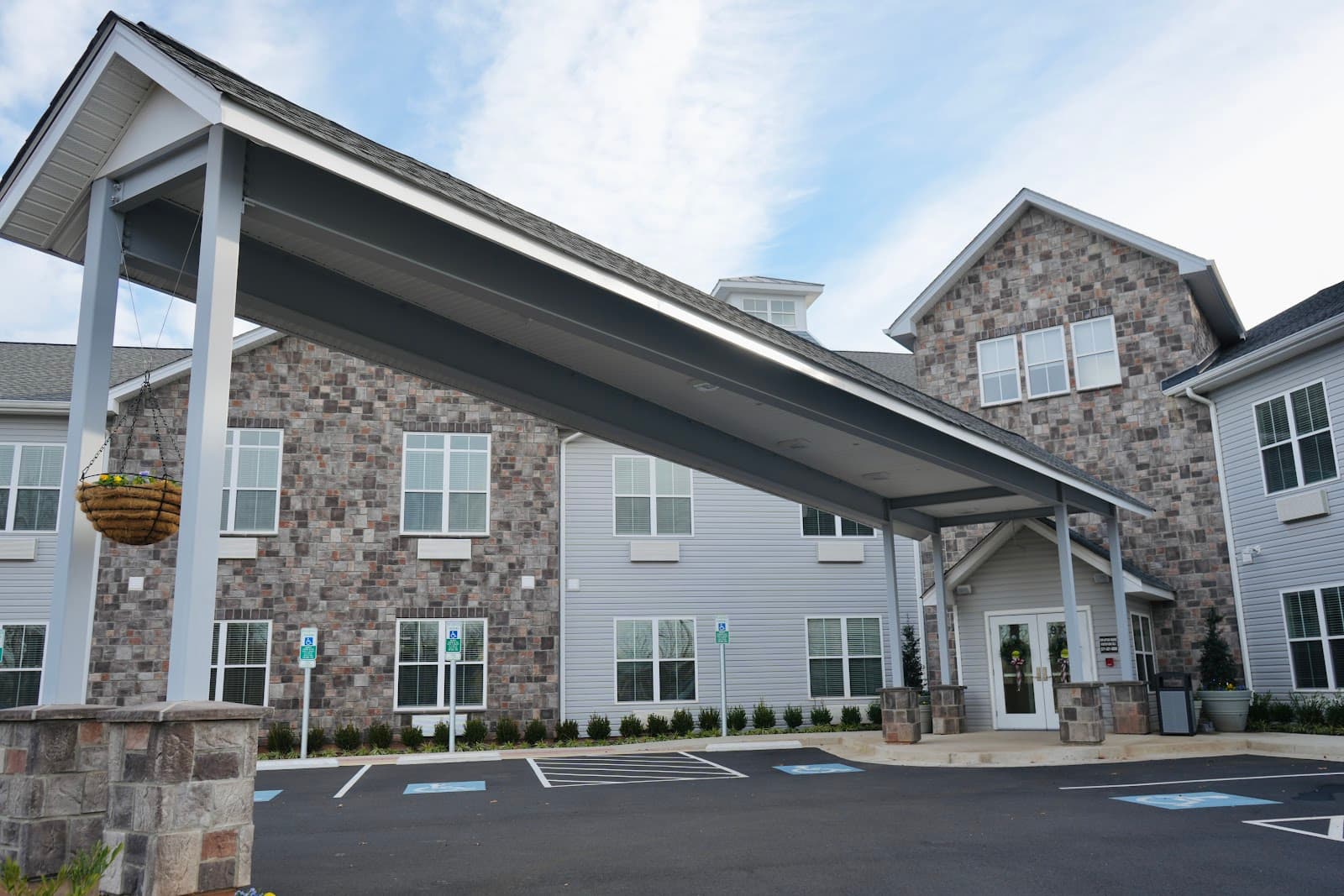 English Meadows Manassas Campus