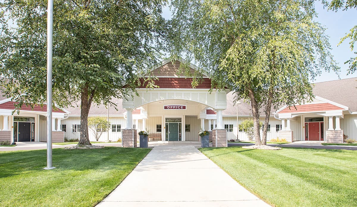 Byron Manor #4