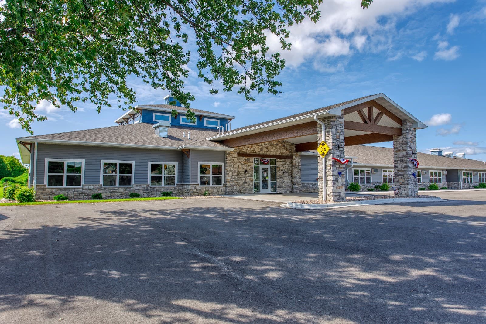 Cottages at Lake Park (the)