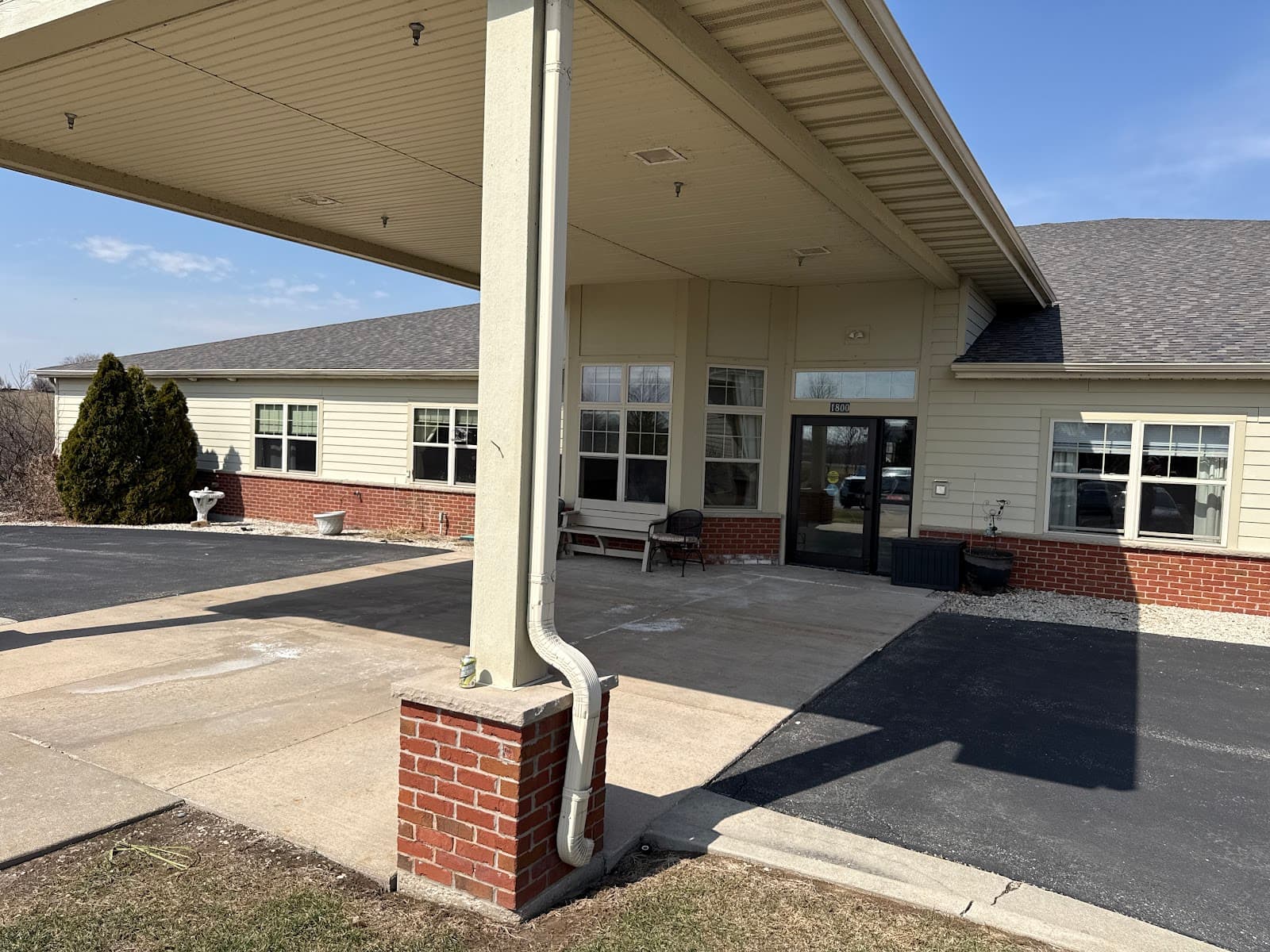 High Point Residence Port Washington: Assisted Living In Wisconsin