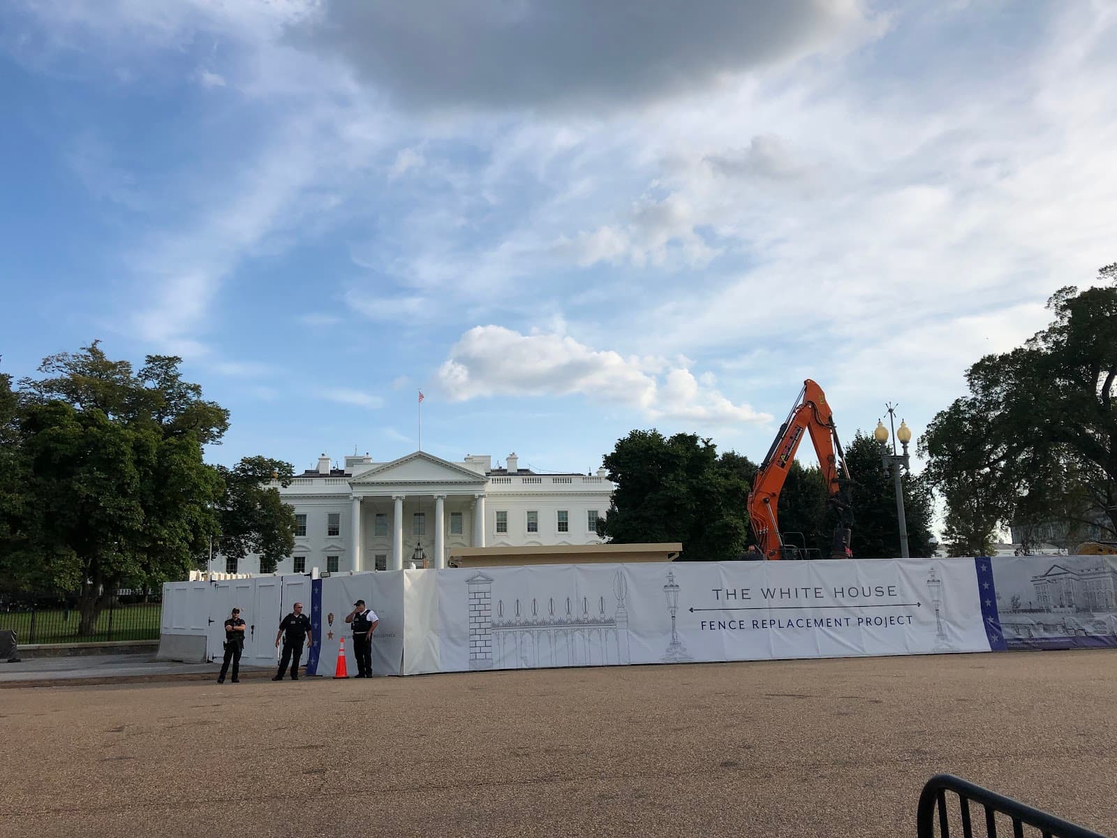 Whitehouse — photo 1