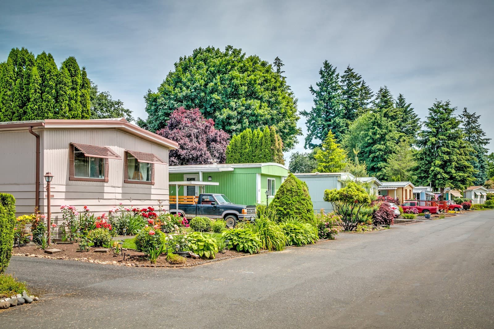 Mt Adams Estates