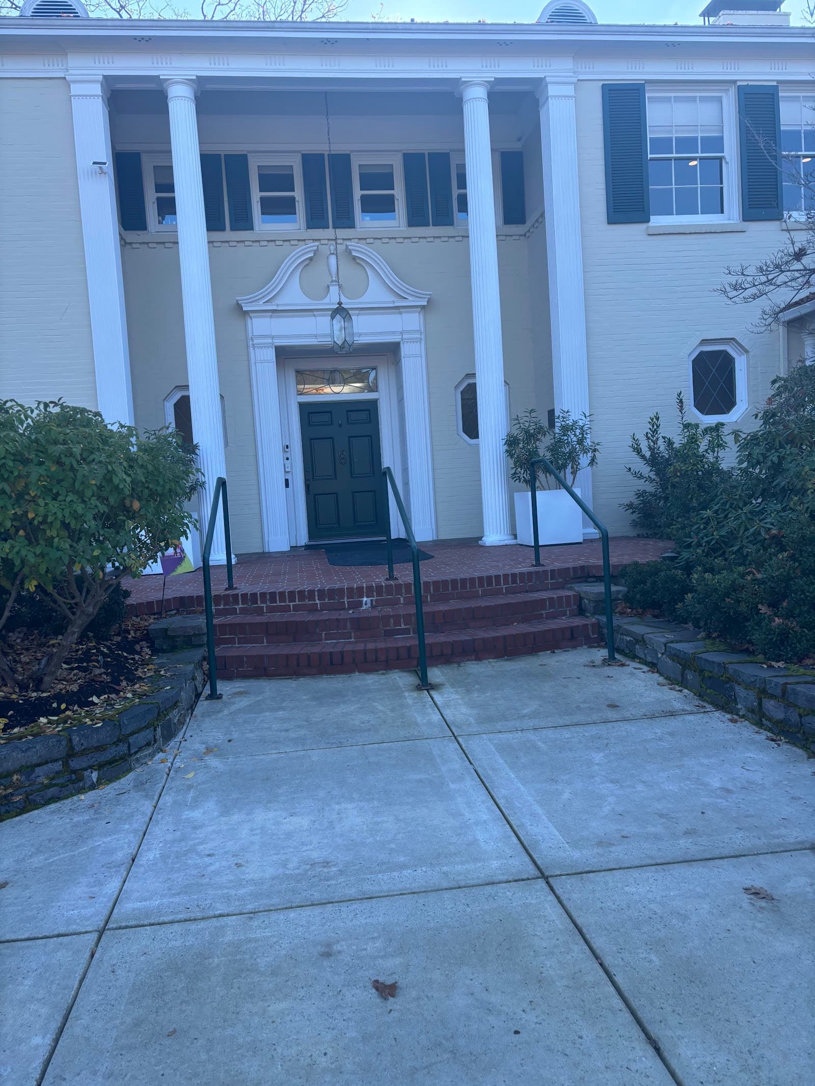 Celia's House In Holmes Park