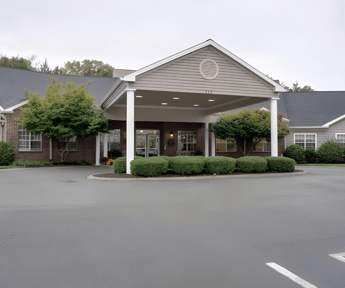 Viva Senior Living at Lincoln Manor