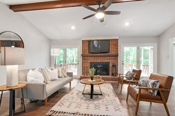 Bella Homes and Properties, Inc.