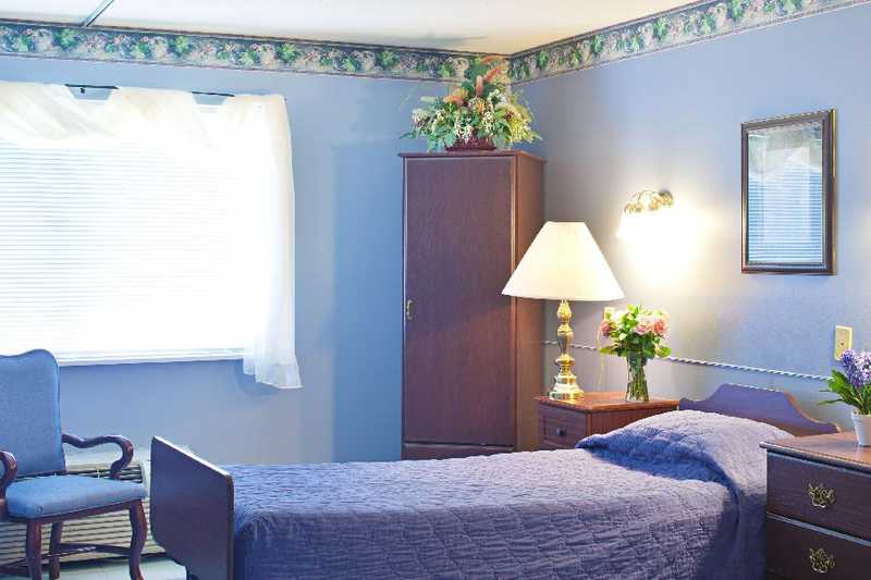 White Sulphur Springs Center