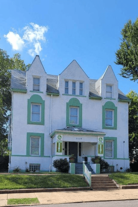 Smiley Manor West