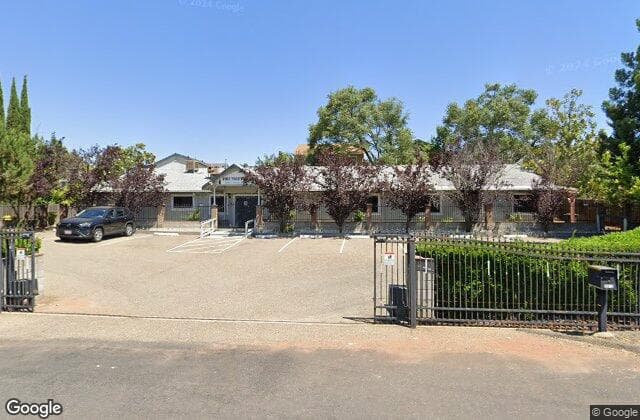 Pine Tree Villa, photo 1