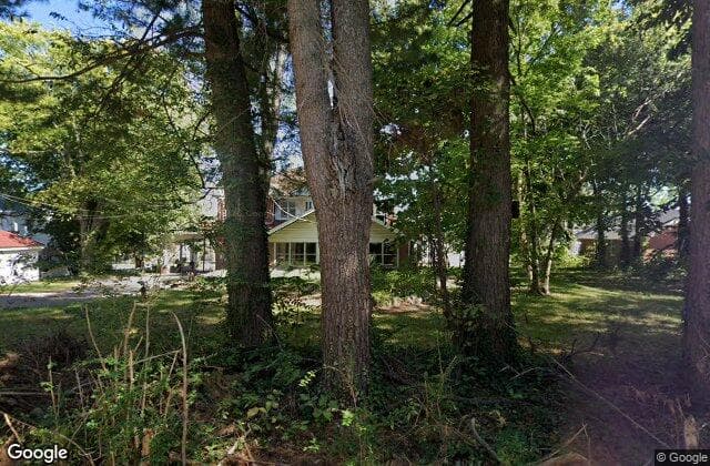 Parkwood Manor