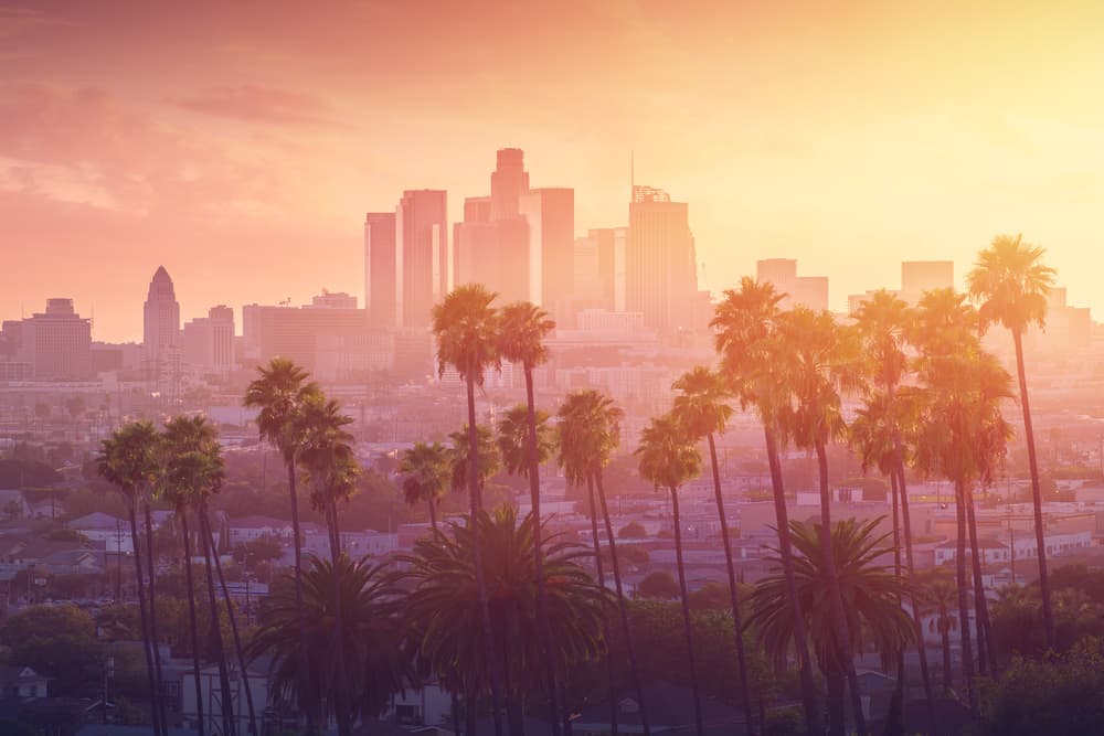 Top 6 Reasons Why Seniors Should Live in Los Angeles