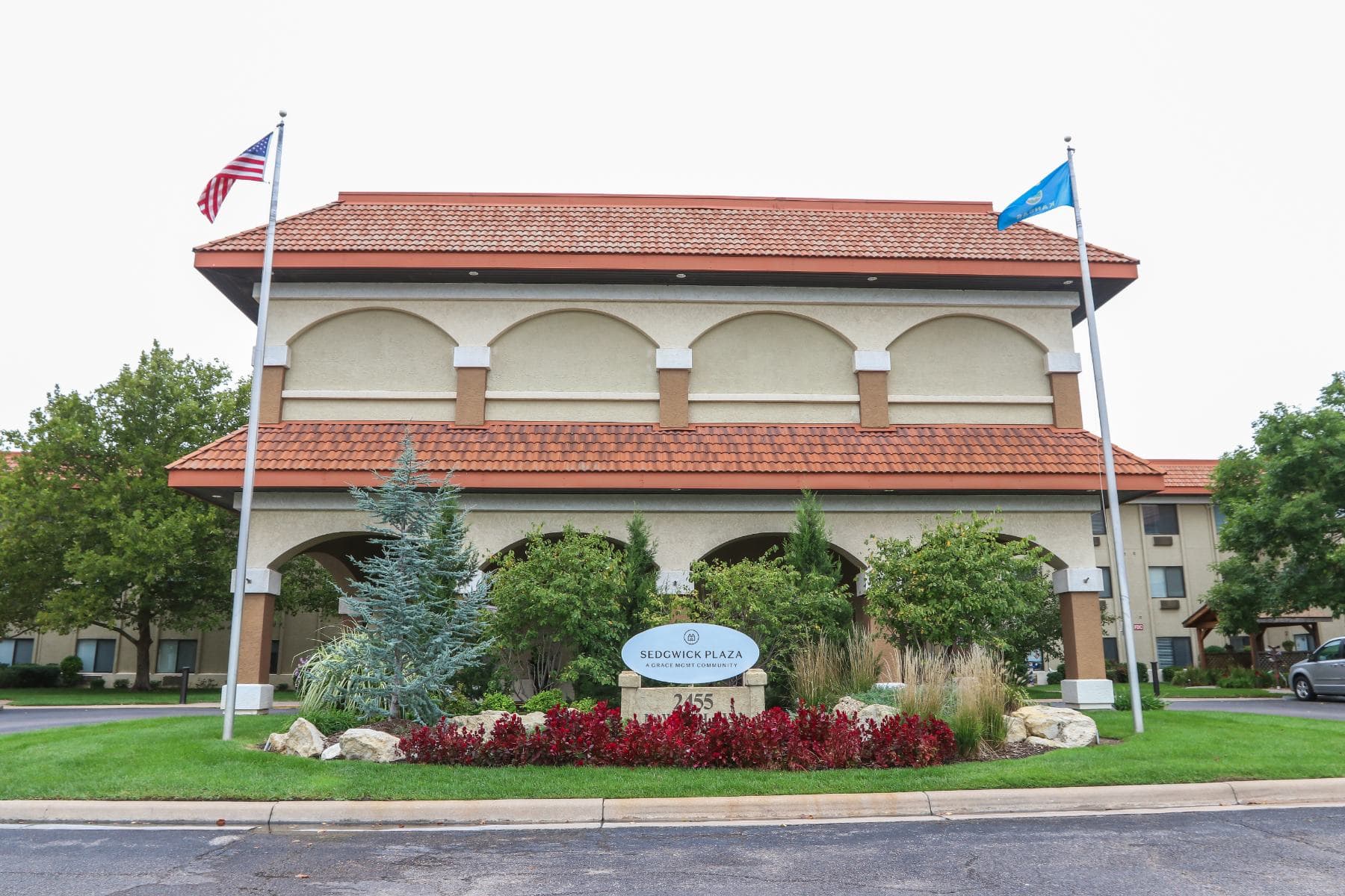 Sedgwick Plaza — photo 1